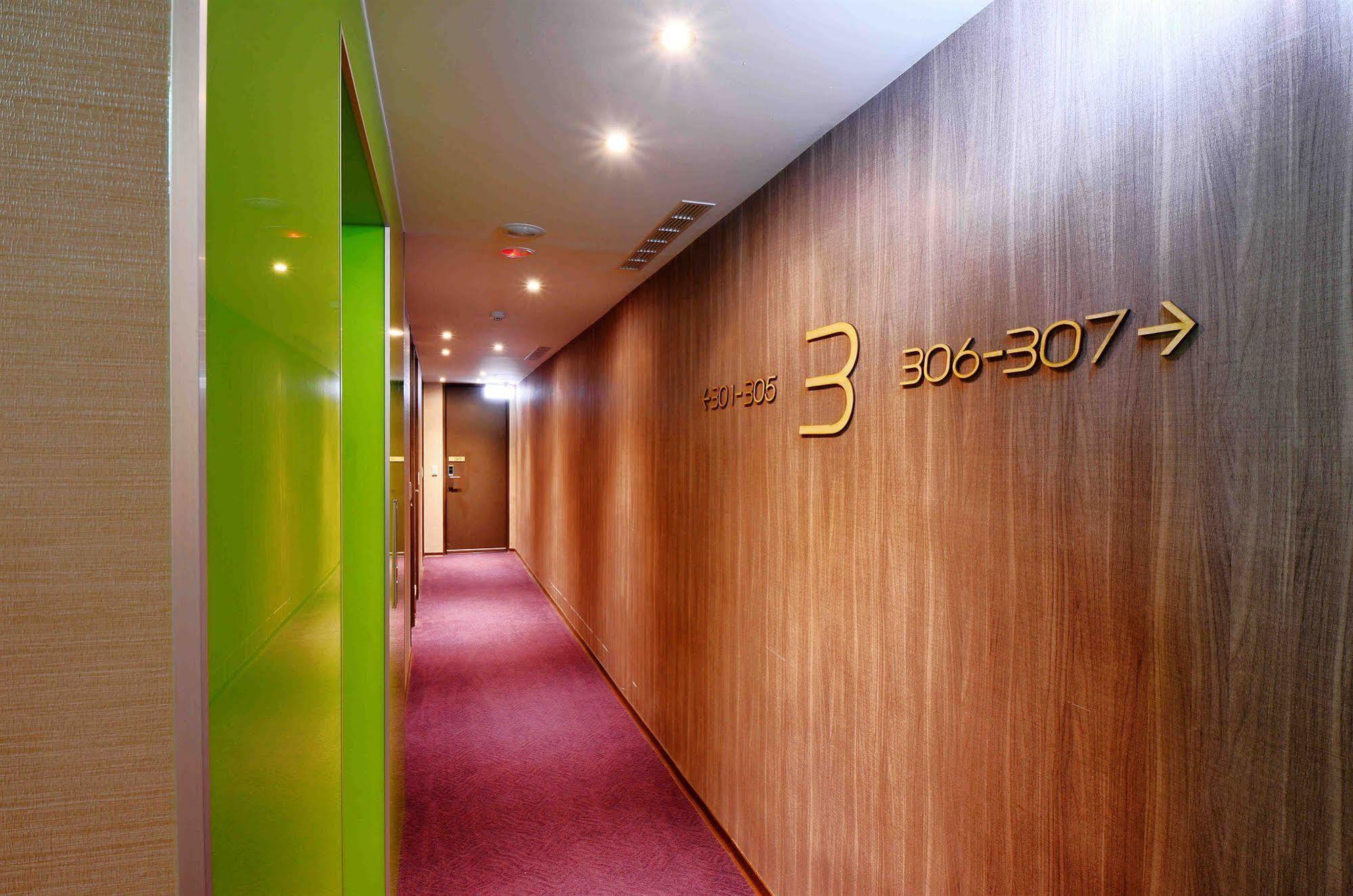 Ark Hotel - Dongmen Taipei Extérieur photo
